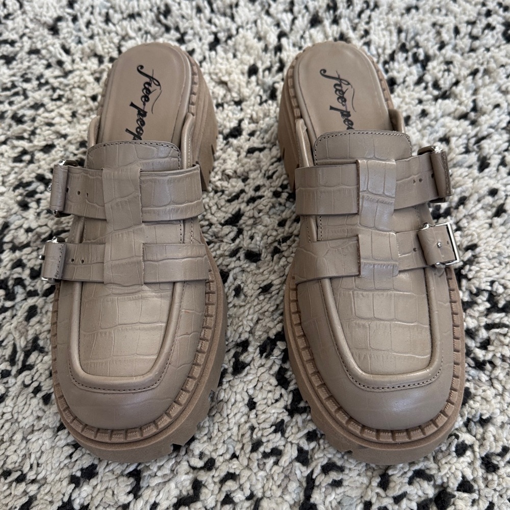 NWOT Anthropologie Free People Shoes Size 39
